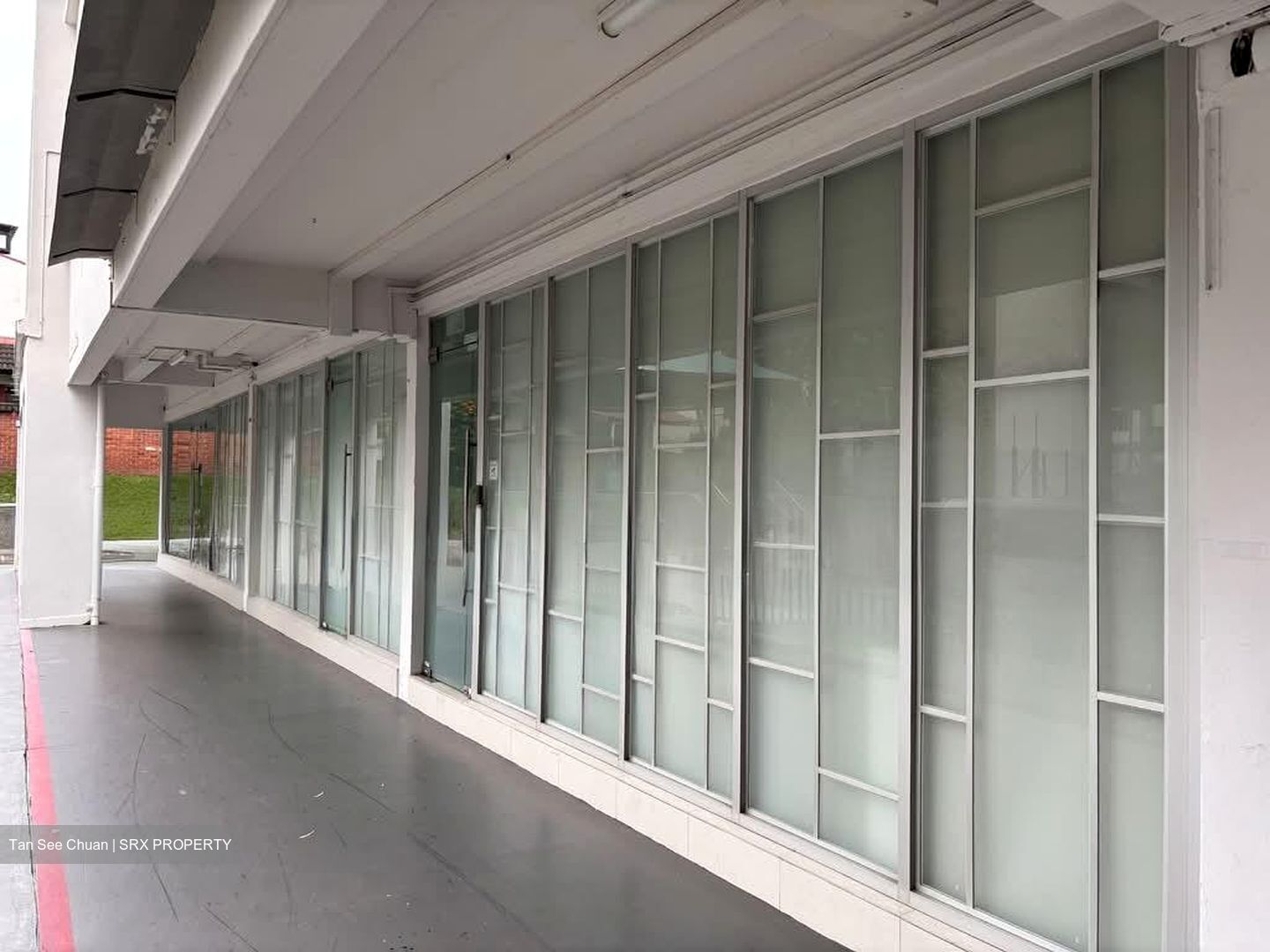 Hougang Avenue 3 (D19), Shop House #547650451